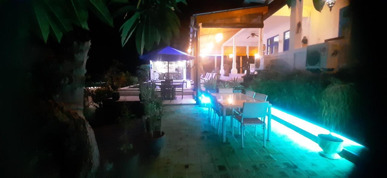 Cantik Villa Lovina Екстериор снимка