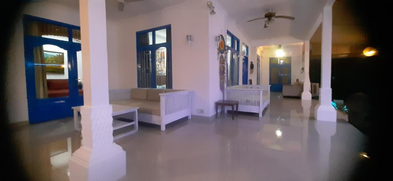 Cantik Villa Lovina Екстериор снимка